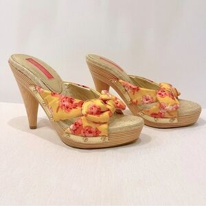 NEW Betsey Johnson Floral Platform Bow Slip On High Heel Pink Yellow Mules sz 7